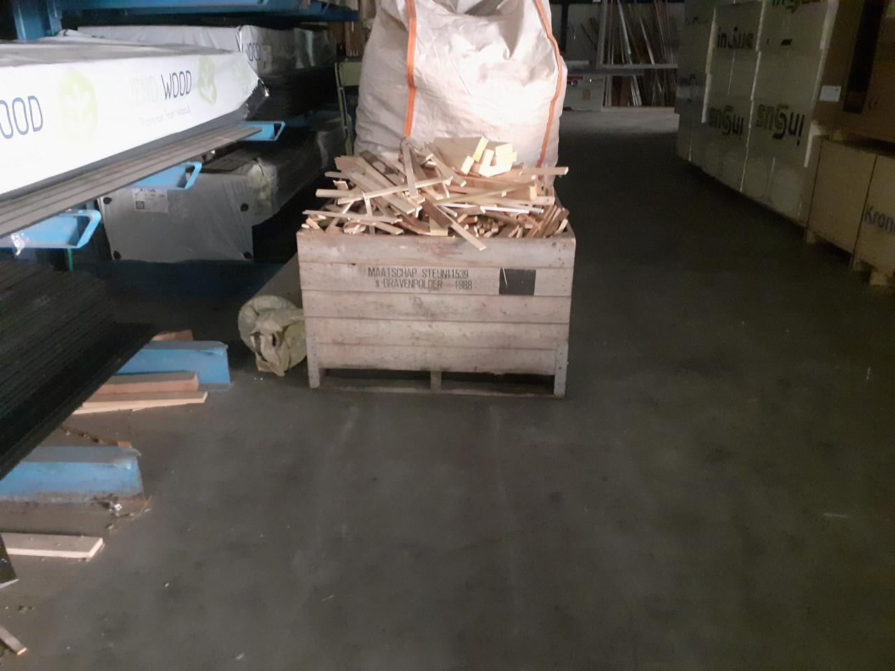 Kist kachelhout voor 10 euro is bijna gratis