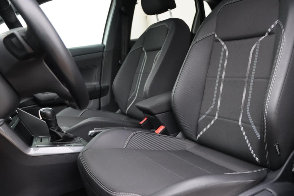 Volkswagen Polo 1.0 tsi highline business r-line advance dsg7