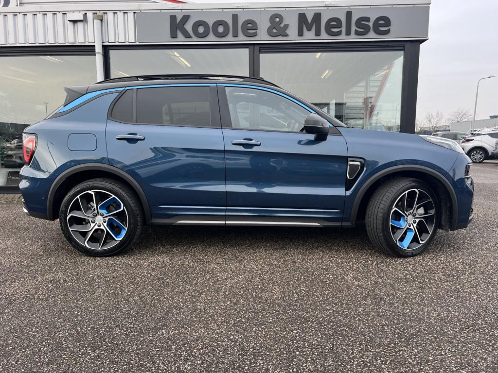 Lynk & Co 01 1.5 261pk phev , 360gr camera , pano dak , stuur en stoel verw