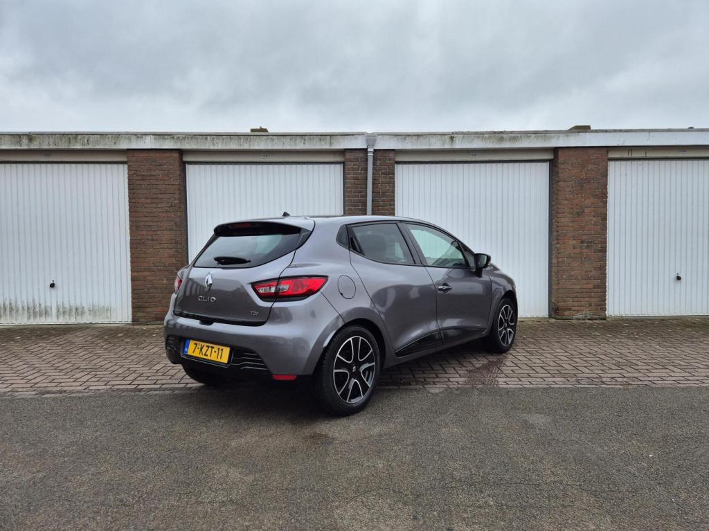Renault Clio 0.9 tce expression / origineel nl / airco / cruisecontrol