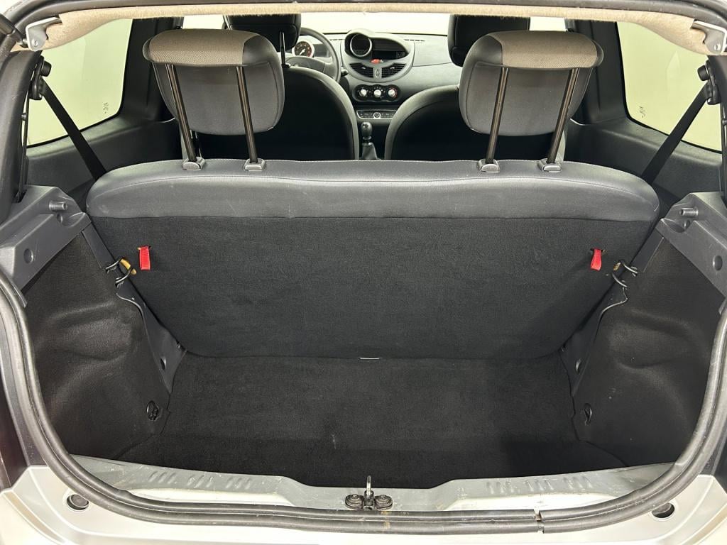 Renault Twingo occasion 1.2-16v collection | grijs | tweedehands renault tw