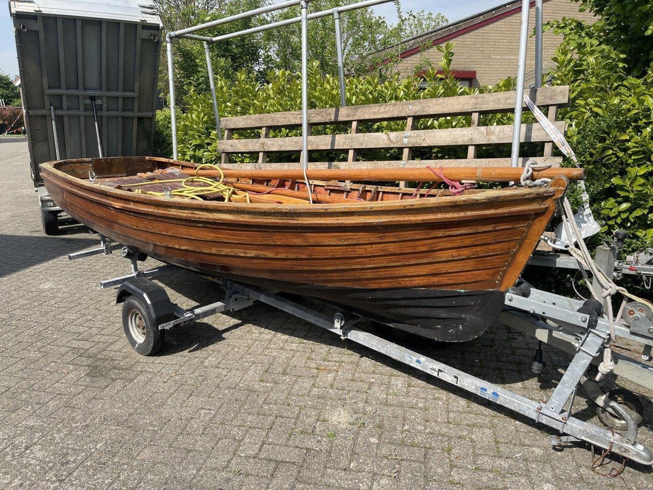 Zeil – roeiboot met Loggertuig