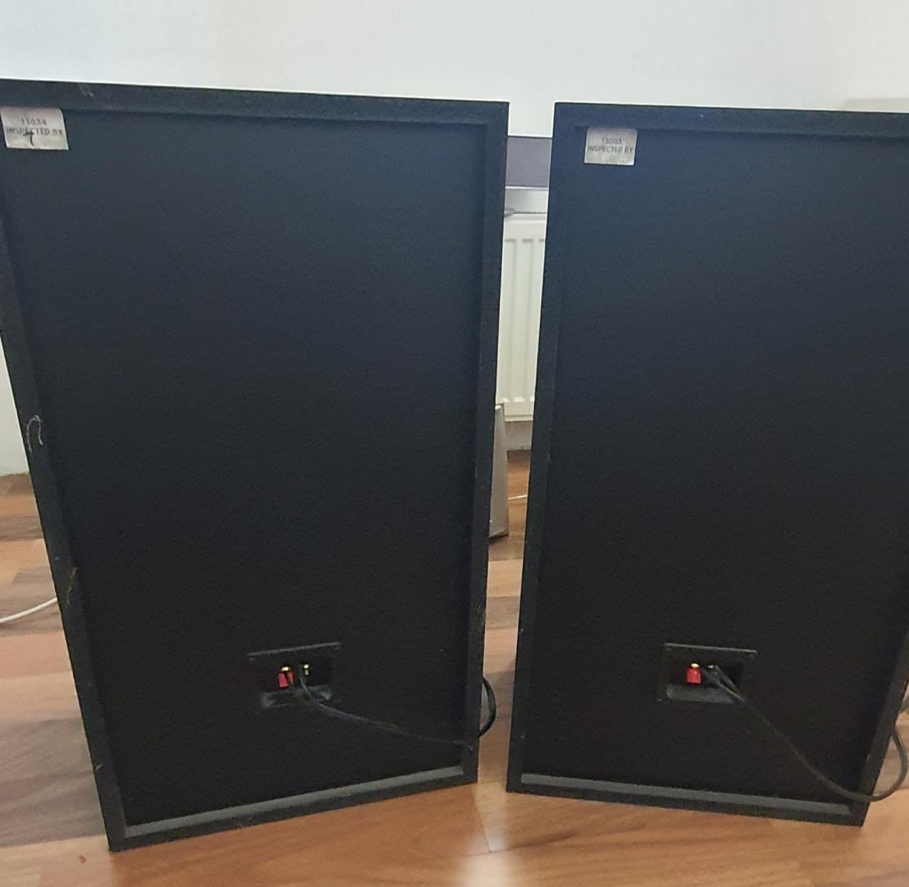 Luid speakers