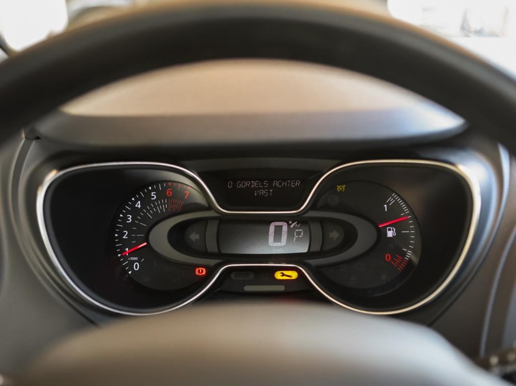 Renault Captur 1.3 tce 150pk intens automaat | panoramadak | trekhaak | nav