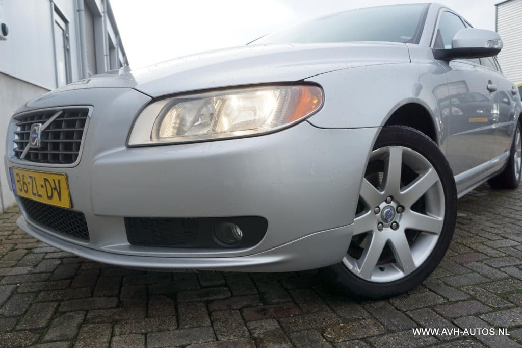 Volvo S80 2.5 t momentum automaat
