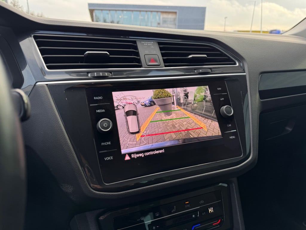 Volkswagen Tiguan 1.5 tsi *black edition * camera * cruise control * clima 