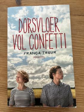 Dorsvloer vol confetti