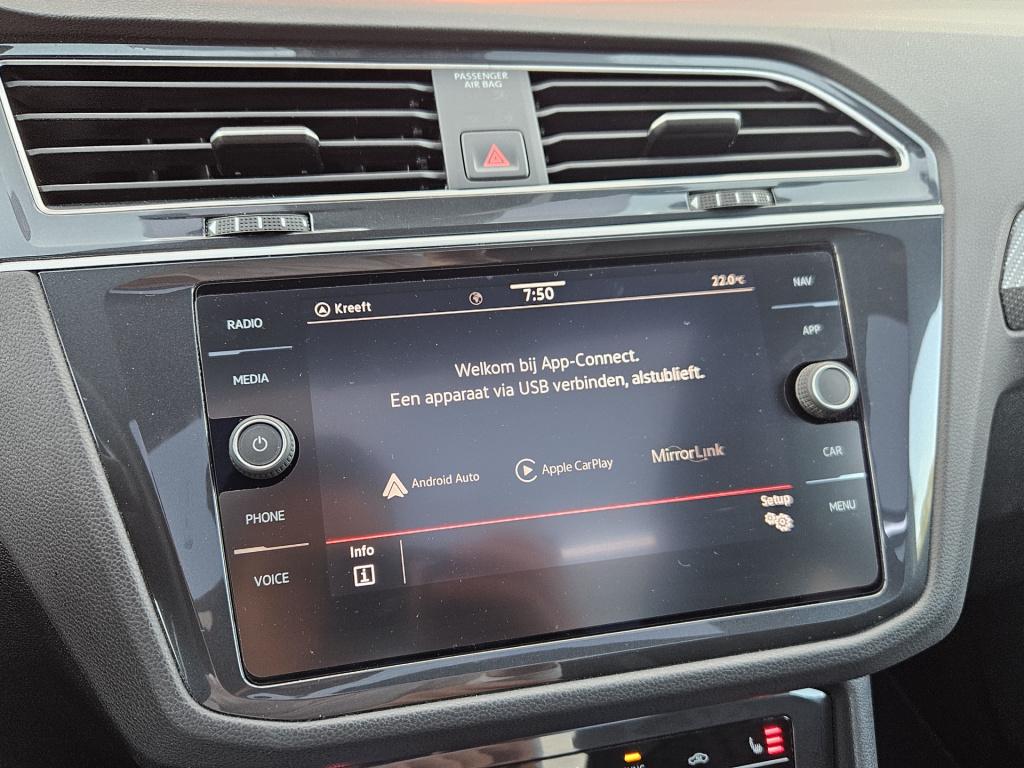 Volkswagen Tiguan 1.5 tsi r-line business+ | pano | elek. trekhaak rijklaar