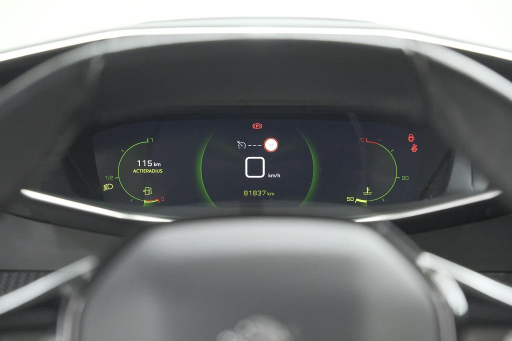 Peugeot 2008 puretech 130 blue lease allure | camera | navigatie | apple ca
