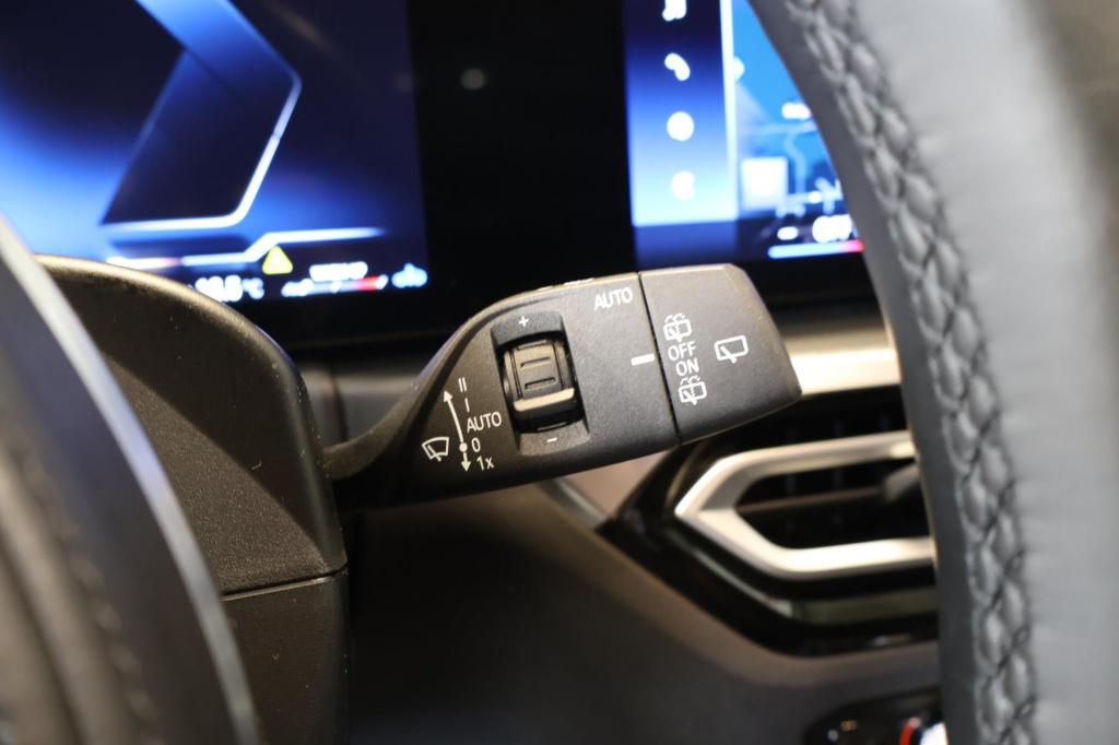 BMW 3-serie touring 330i high executive m sport, adaptive cruise, widescree