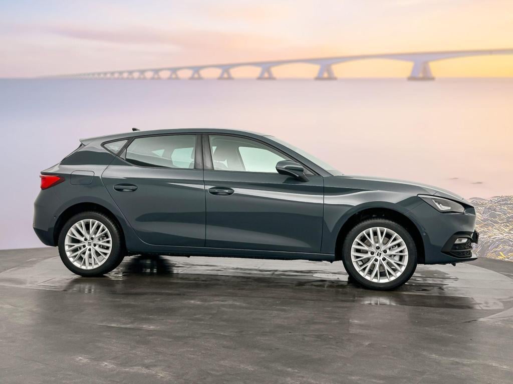 Seat Leon style business intense 1.5 tsi ehybrid 150 kw / 20