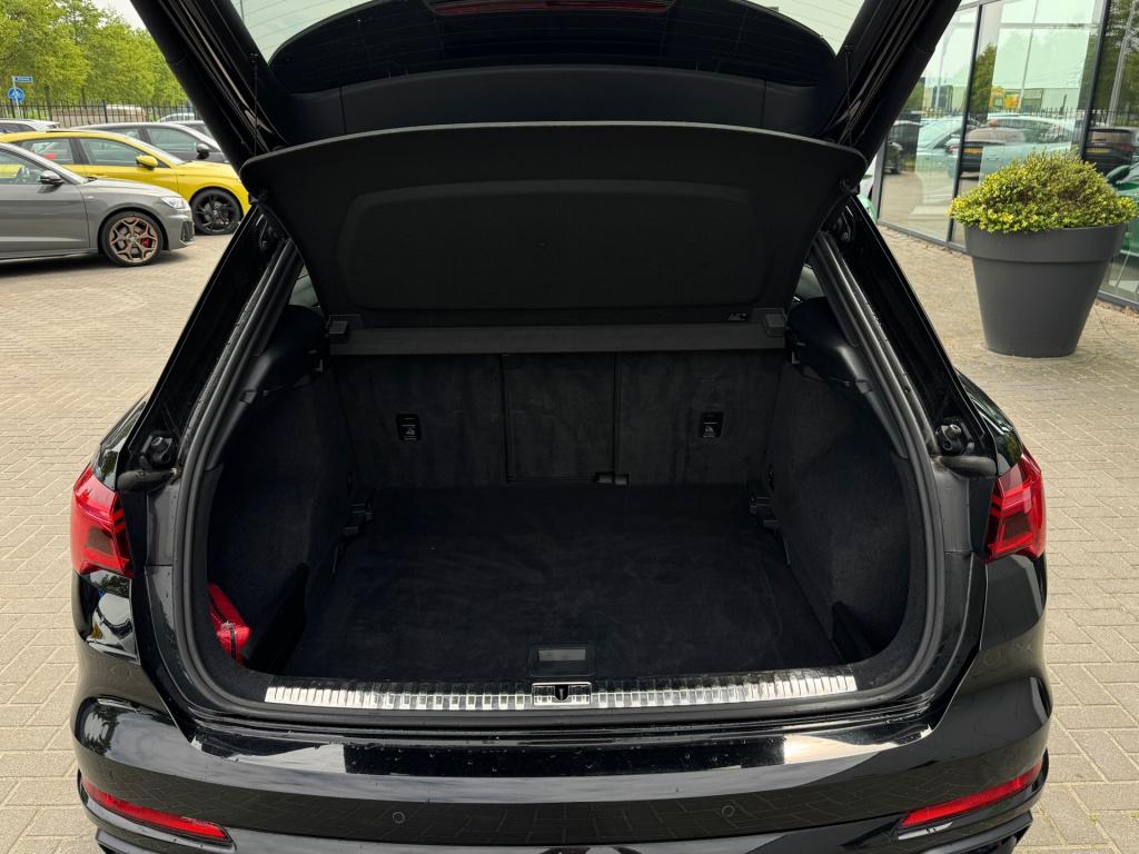 Audi Q3 35 tfsi 3x s-line * keyless * matrix led * carplay
