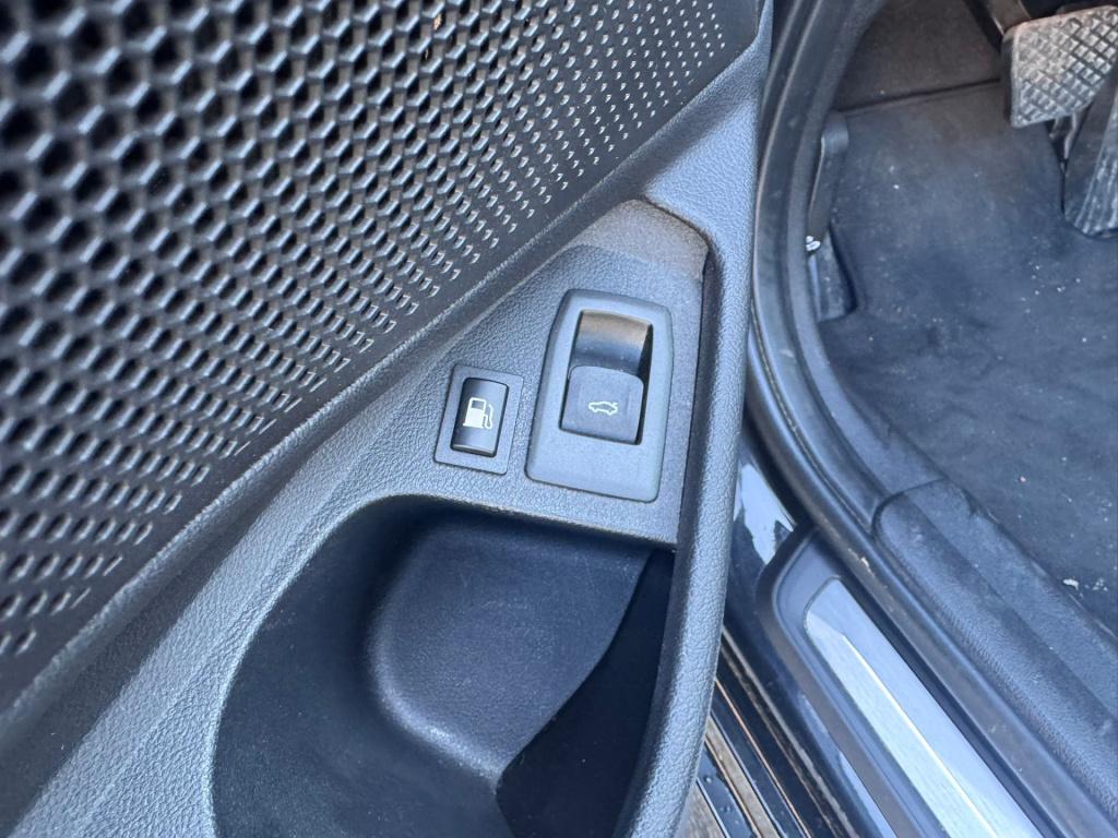 BMW 3-serie touring 330e high executive