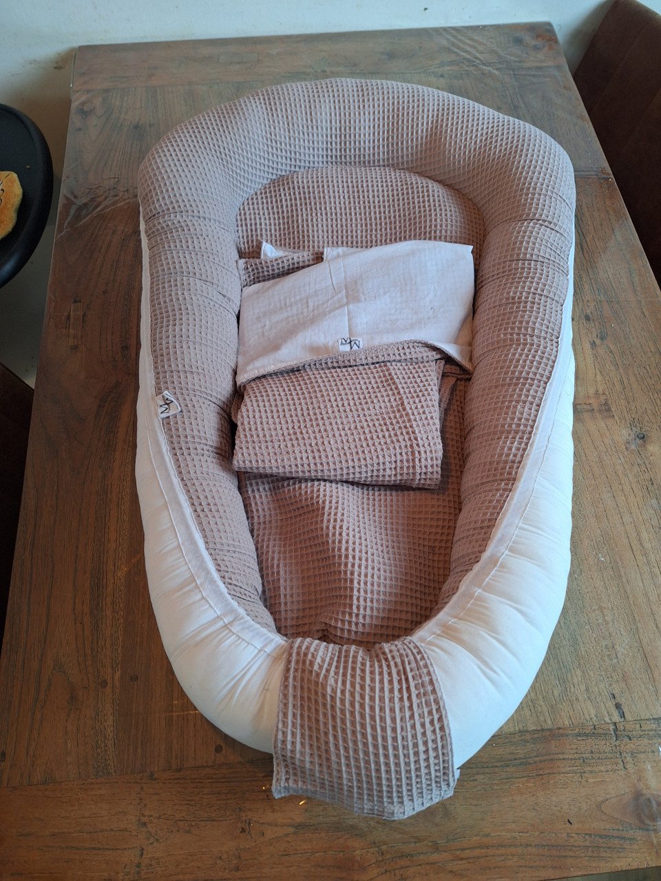 Babynestje van Mautis Mama