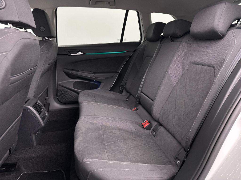Volkswagen Golf variant 1.5 etsi life business dsg7 130pk