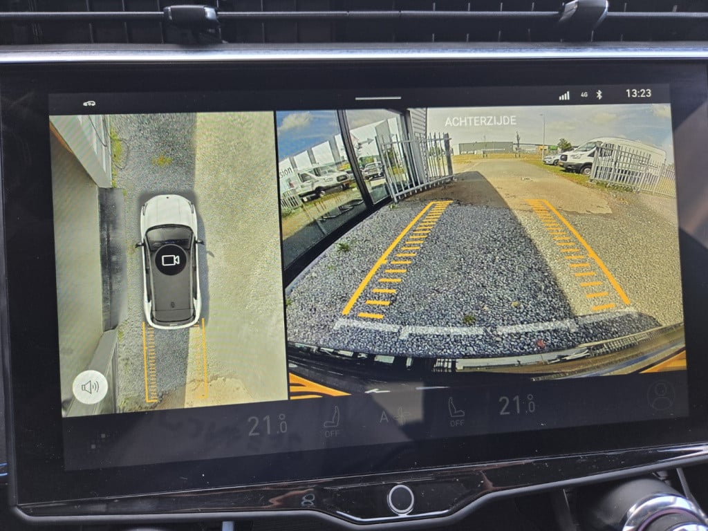Lynk & Co 01 1.5 261pk plug in hybrid , panodak ,360gr camera , adaptive cc