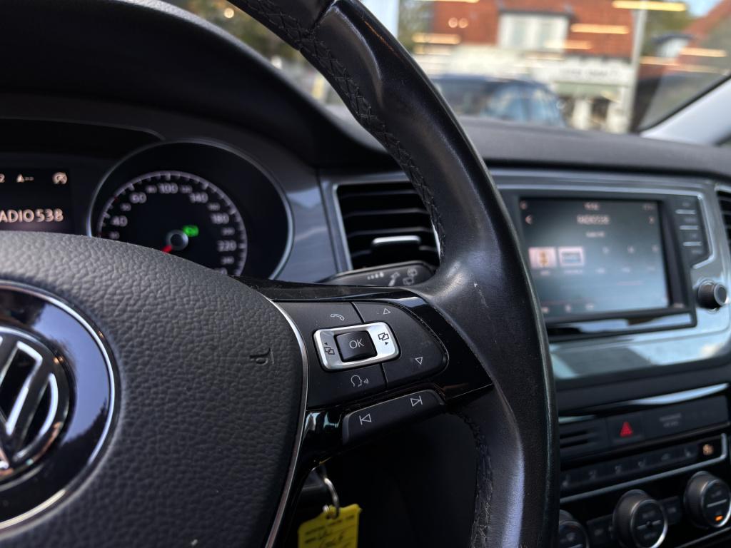 Volkswagen Golf Sportsvan automaat 1.4 tsi connected series