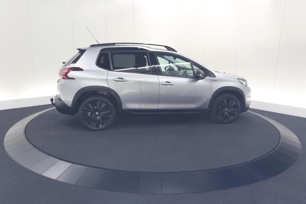 Peugeot 2008 puretech 110 eat6 gt | trekhaak | camera | panoramadak | apple