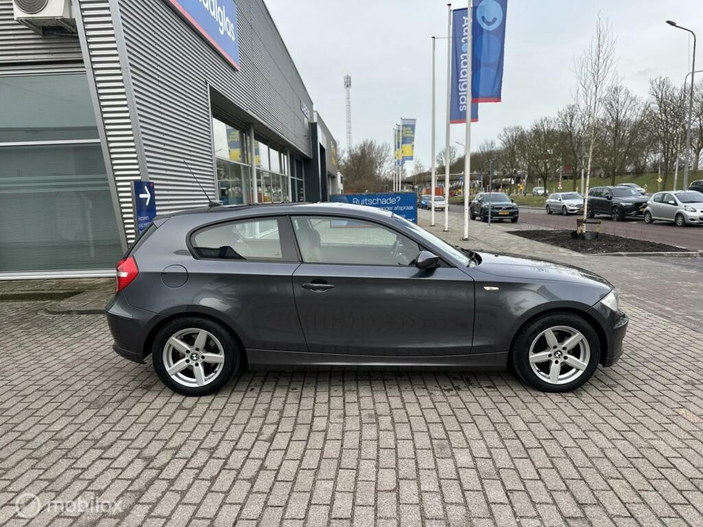 BMW 1-serie 118i High Executive Clima km224.477 nap BJ2007