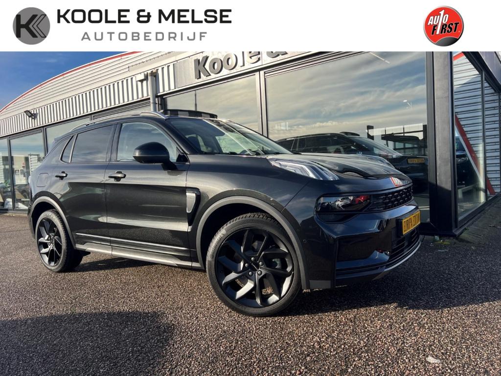 Lynk & Co 01 1.5td 261pk plug in hybrid black edition , pano dak , 360gr ca