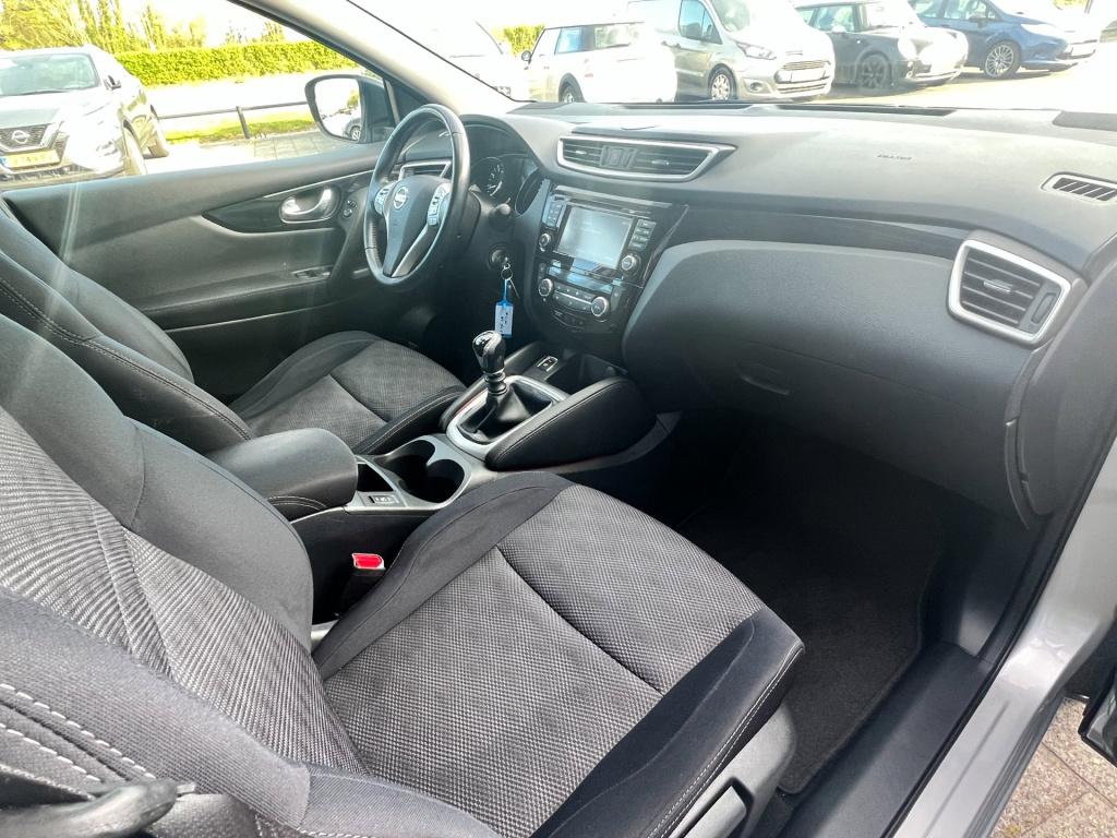 Nissan Qashqai 1.6 tekna, camera, trekhaak enz..