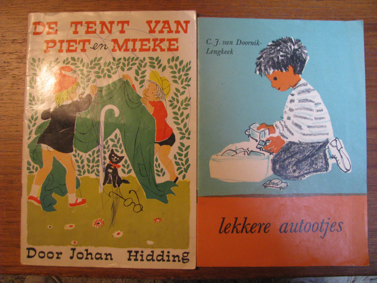 Boekjes voor de jongeren.