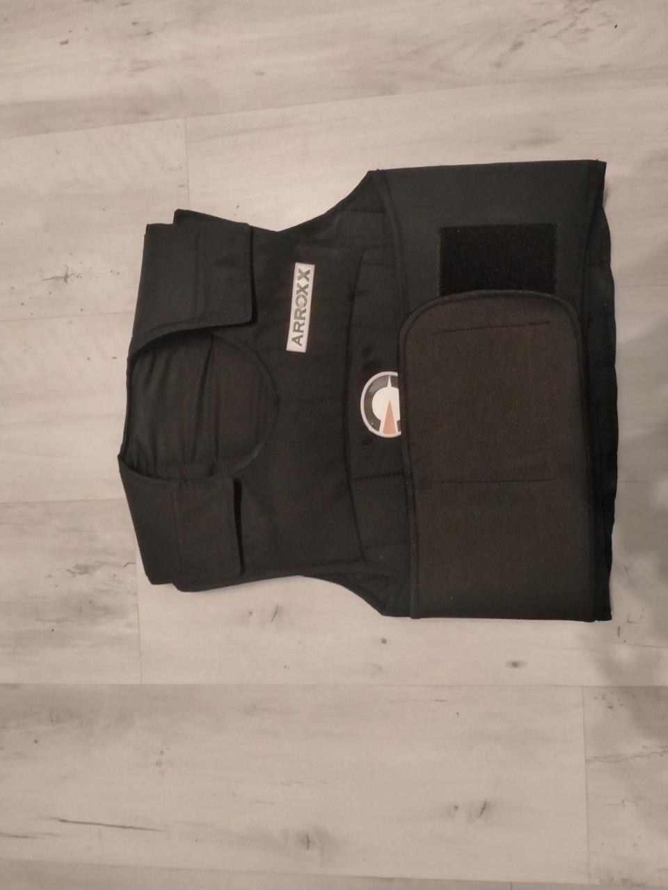 Arroxx bodyprotector maat S karten