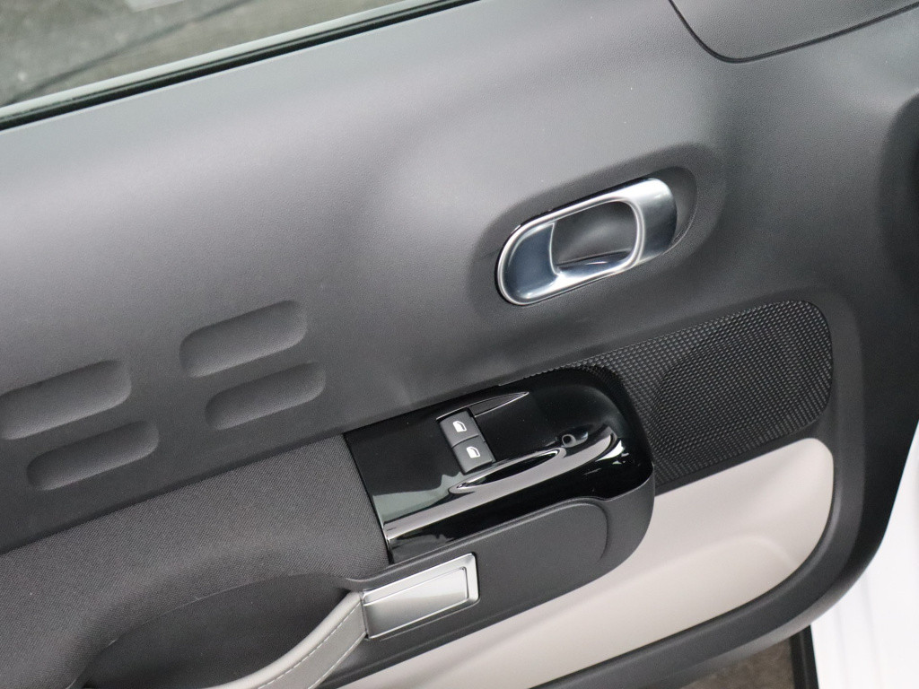 Citroen C3 puretech 83pk c-series | rijklaar |