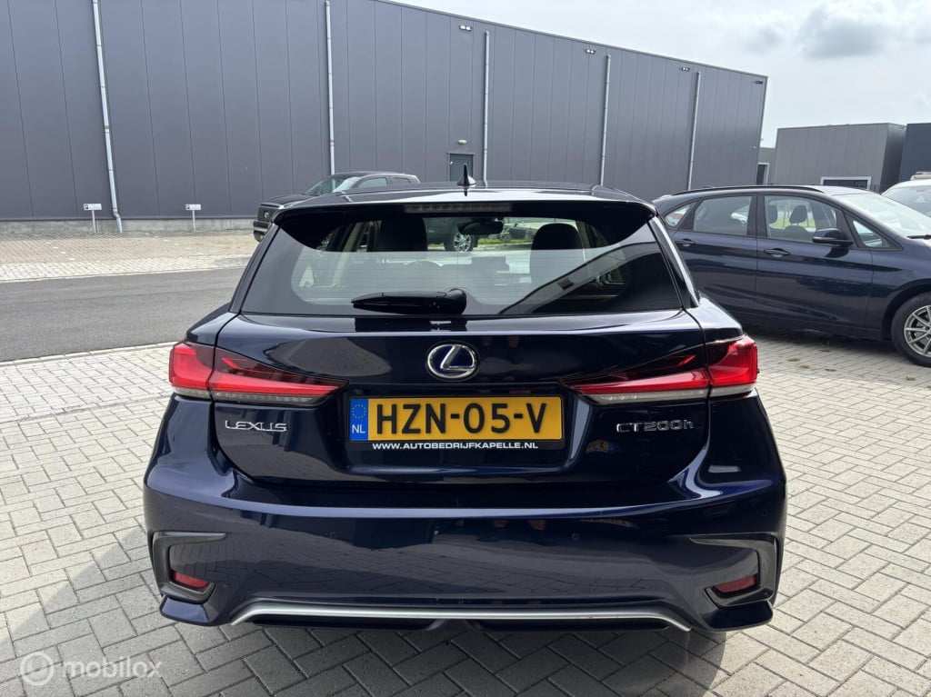 Lexus Ct 200h luxury line