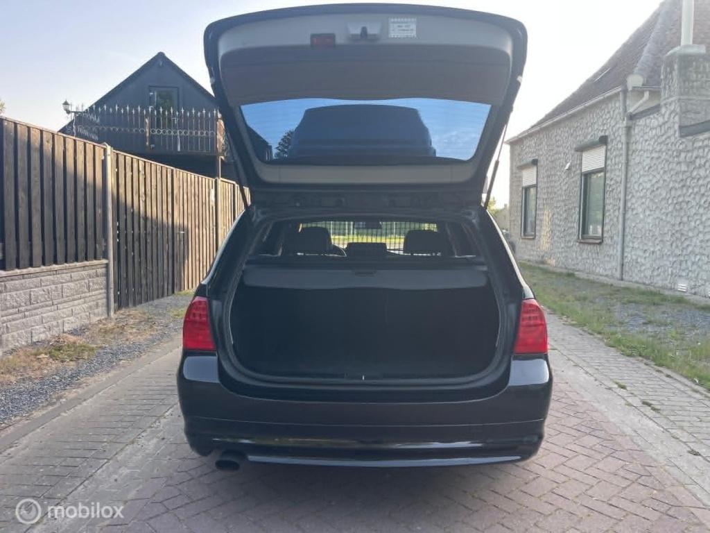 BMW 3-serie touring 318i business line