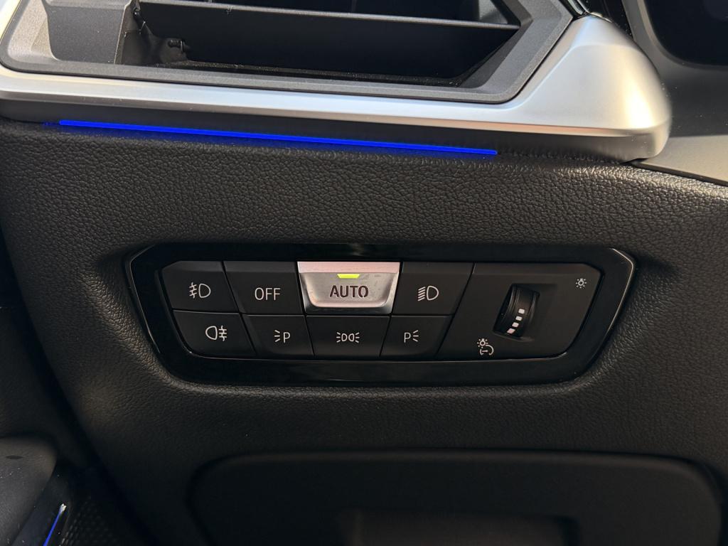 BMW 3-serie 320i m-sport | cruise | m zetels | apple carplay | navi | sfeer