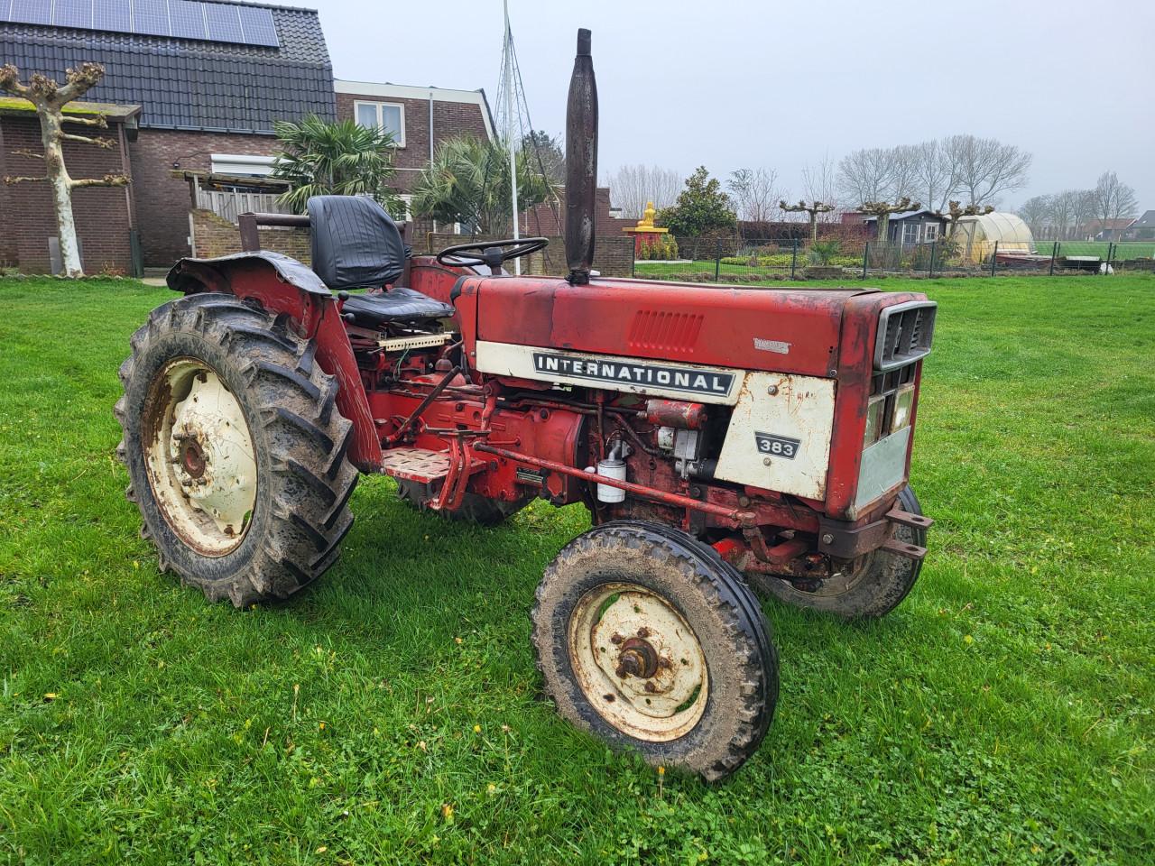 International 383