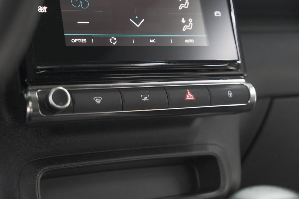 Citroen C3 Aircross puretech 110 feel | navigatie | parkeersensoren | clima