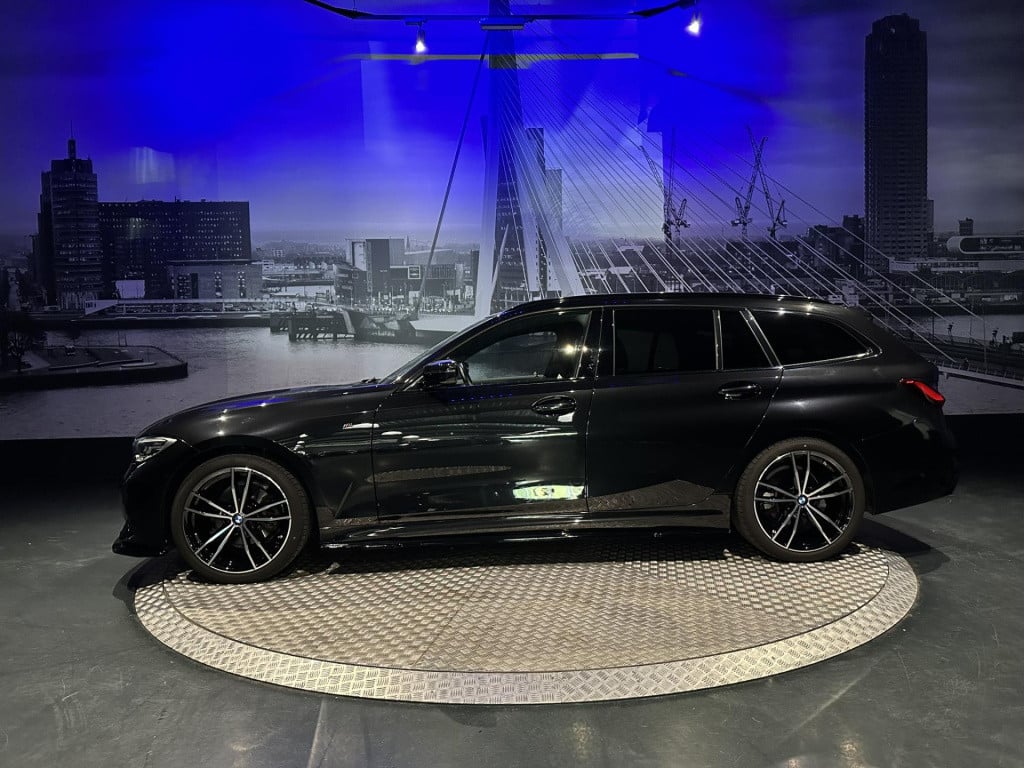 BMW 3-serie touring 320i high executive m-pakket *pano*hud*