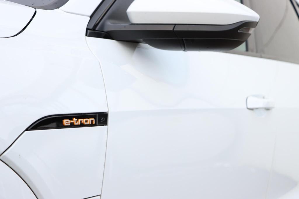 Audi E-tron 55 quattro s edition 95 kwh 408pk