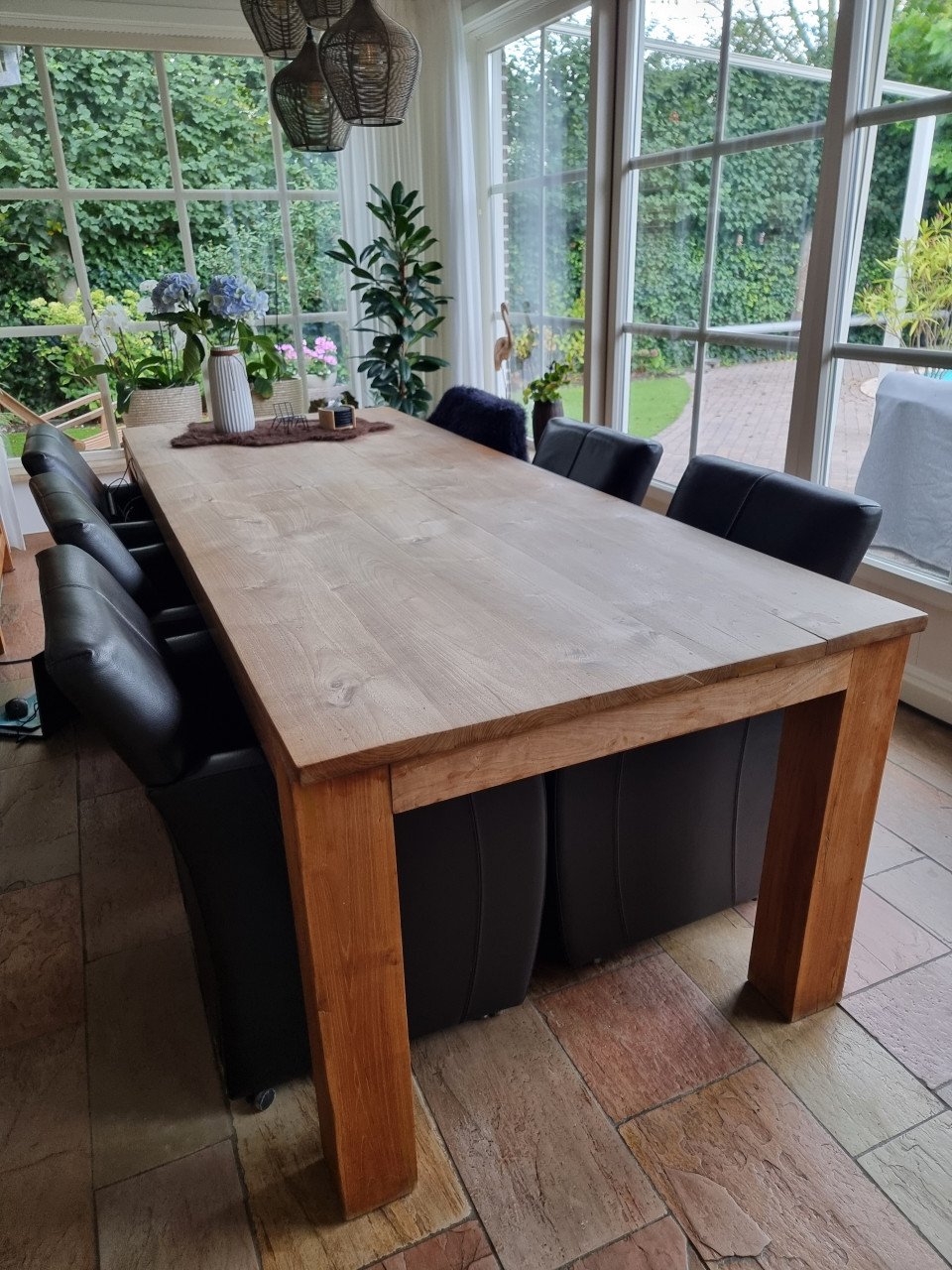 Teakhouten eettafel