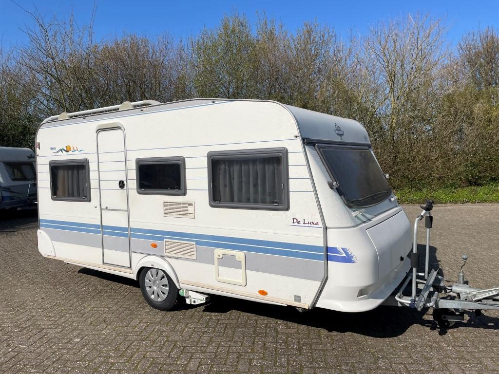 Hobby de Luxe 450 met mover