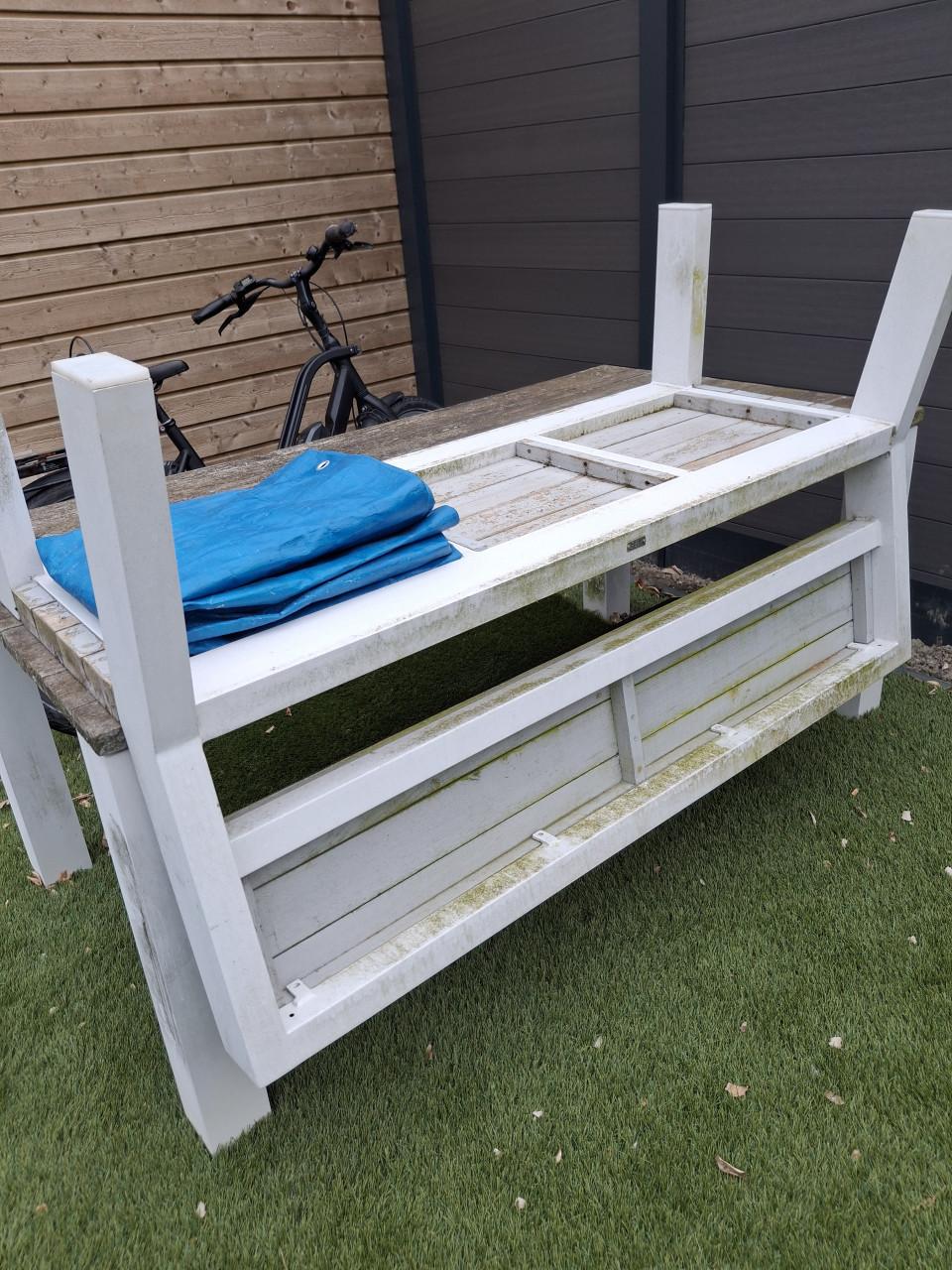 Picknicktafel met bank
