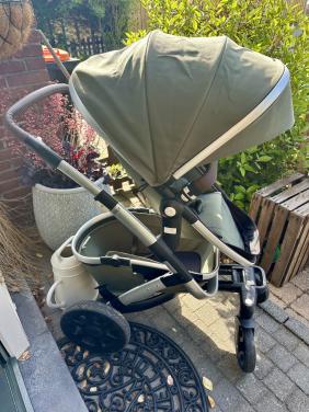 Kinderwagen Joolz met reiswieg en adapters