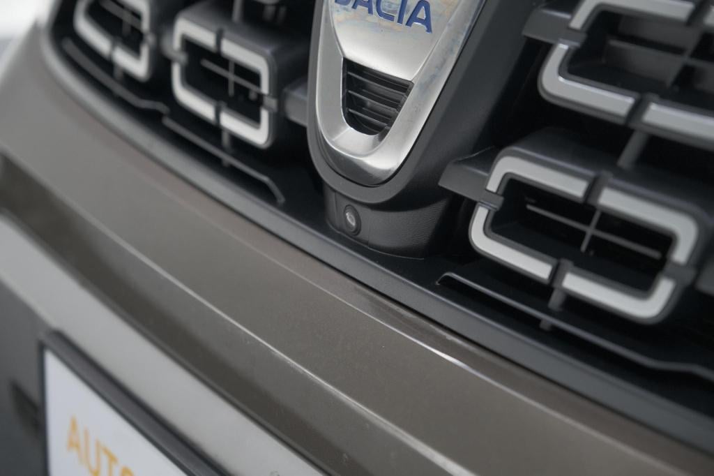 Dacia Duster tce 130 tech road | 360 camera | dodehoekdetectie | apple carp