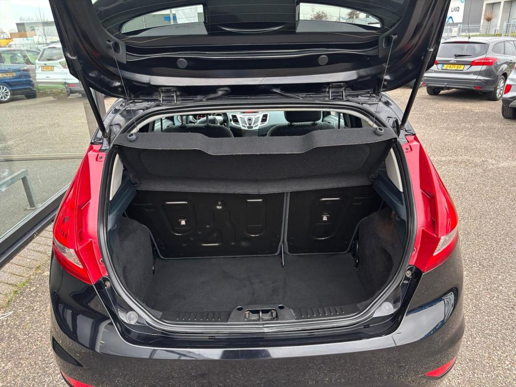 Ford Fiesta 1.4 96pk 5d