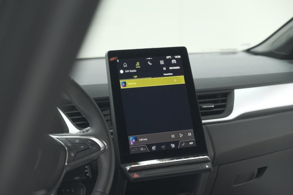 Renault Captur mild hybrid 160 evolution | camera | apple carplay | stoelve