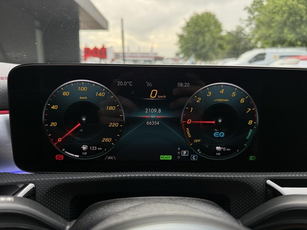 Mercedes-Benz Cla 250e - amg pakket - ambilight - pano -