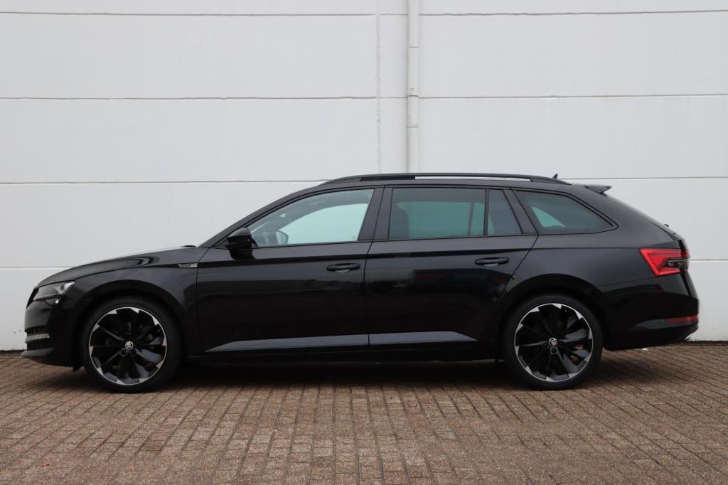 Skoda Superb combi 1.4 tsi iv sportline business 218pk dsg6 | soh 95,8% |
