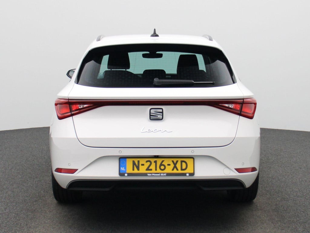 Seat Leon sportstourer 1.5 etsi style | automaat | navigatie | trekhaak! | 