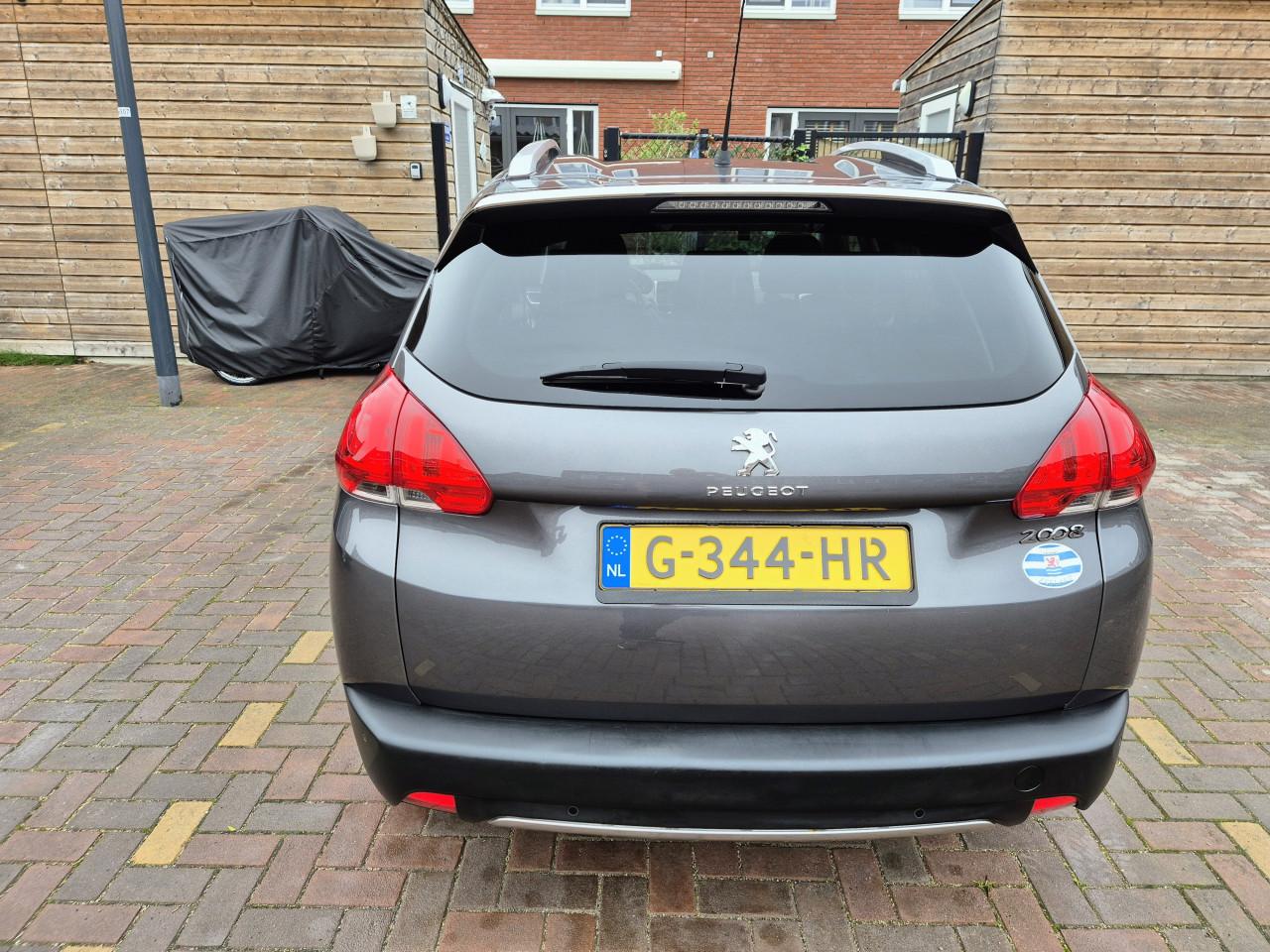 Peugeot 2008 Allure Premium 1.2 Vti