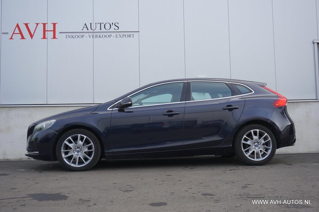 Volvo V40 2.0 d2 summum business