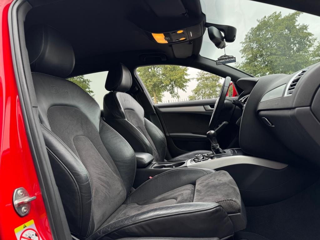 Audi A4 avant 1.8 tfsi pro line s * trekhaak * clima * stoelverwarming * na