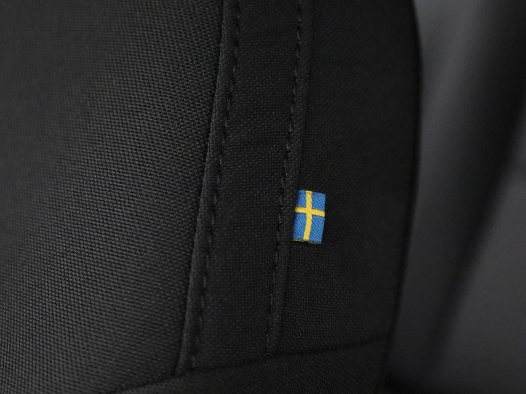 Volvo XC40 recharge core 70 kwh | automaat | apple carplay / android auto |