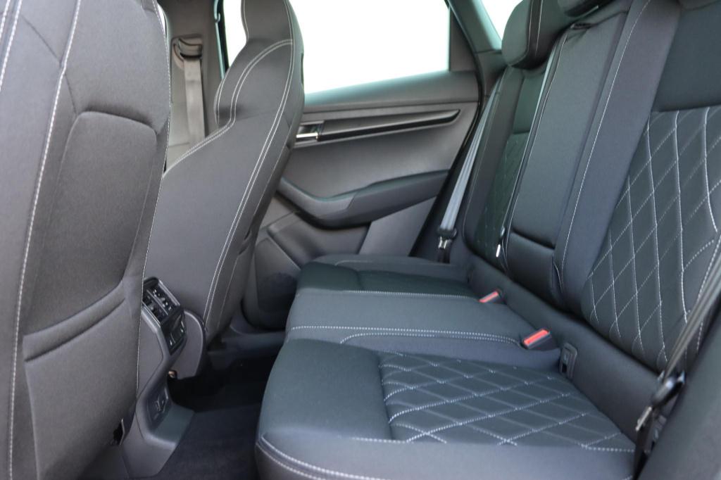 Skoda Karoq 1.5 tsi sportline business 150pk dsg7